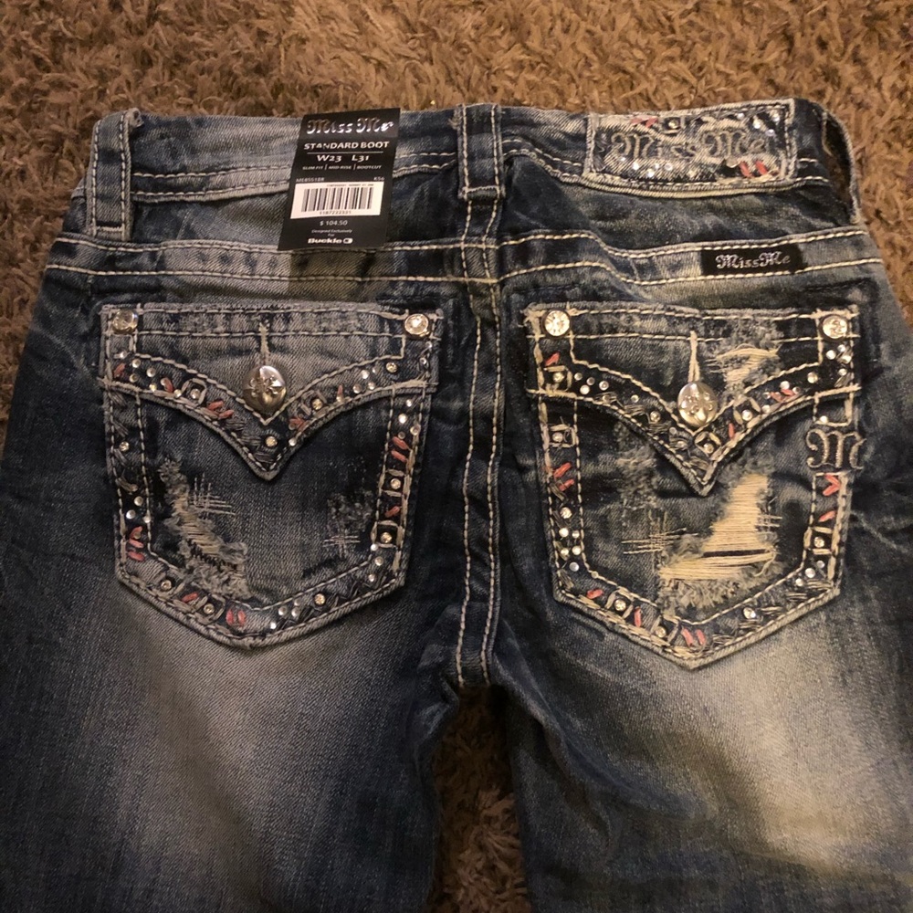 NWT Miss Me mid-rise bootcut jeans